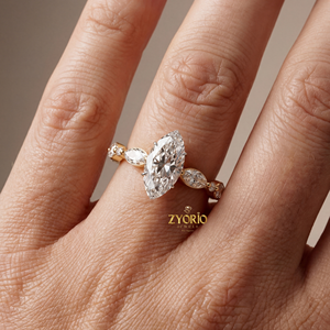 แหวนหมั้นและแหวนแต่งงานเพชรทรงมาร์คีส์ 0.82 กะรัต พร้อมเพชรทรงมาร์คีส์และทรงกลมด้านข้าง เงินแท้ 925 - Product Image 5