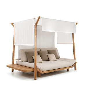 Cama de Exterior de Madera Premium con Toldo, Muebles de Lujo para Hoteles, Villas y Jardines, Fabricante de Mobiliario para Hostelería - Product Image 1