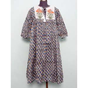 Exportateurs de robes d'été bohèmes maxi en coton 100% imprimé numérique floral, écologiques, coupe trapèze, pour femmes - Product Image 1