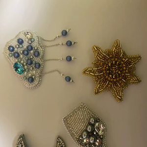 Nouvelle Tendance : Breloques Étoiles Personnalisées M Designs pour Filles – Perles de Rocaille Style Quotidien, Idéal Cadeau Chrétien - Product Image 1