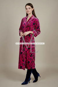 ชุดกิโมโนผ้ากำมะหยี่พิมพ์ลายดอกไม้สุดหรูสำหรับผู้หญิง ชุดลำลองฤดูร้อนที่เป็นมิตรกับสิ่งแวดล้อม ระบายอากาศได้ดี พร้อมลวดลายดอกไม้แบบดั้งเดิม - Product Image 4