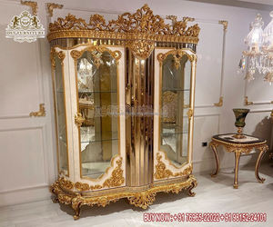 Almirah en bois sculpté ultra luxueux pour cuisine Designer européen Curio pour salle à manger Vitrine roumaine en or - Product Image 2