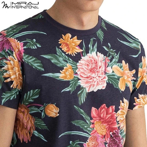 เสื้อยืดผู้ชายลายดอกไม้คุณภาพพรีเมียม ขายดี ทรงโอ คอปก แขนสั้น เหมาะสำหรับใส่ไปเที่ยวทะเลในฤดูร้อน เนื้อผ้าระบายอากาศได้ดี ทรงหลวม - Product Image 6