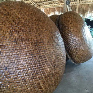 Bote de Bambú Ecológico Hecho en Vietnam para Transporte Costero y Experiencia Cultural, Incluye Banco - Product Image 5