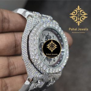 นาฬิกาโครโนกราฟผู้ชายสุดหรู Pahal Jewels ตัวเรือนสแตนเลสสตีล ขนาด 45 มม. ประดับเพชร หน้าปัดอนาล็อก ควอตซ์ พร้อมกระจกแซฟไฟร์ - Product Image 2