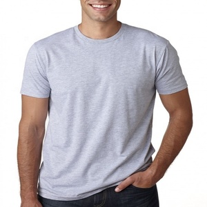 Camisetas de manga corta personalizadas de alta calidad, con diseños elegantes y modernos. - Product Image 1