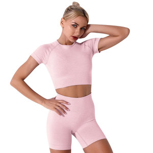 Ensembles de yoga personnalisés en gros pour femmes – Tenues de sport moulantes et très élastiques – Soutiens-gorge de yoga personnalisés de qualité supérieure - Product Image 4