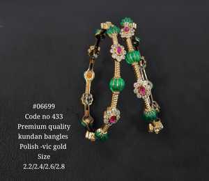 Brazalete de oro Kundan victoriano, brazalete Kundan de latón, diseño Kundan para mujer, joyería para bodas y fiestas. - Product Image 1