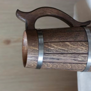 Jarra de Cerveza de Madera Estilo Vikingo - Product Image 1