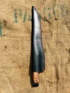 Couteau à filet en acier inoxydable forgé à la main sur mesure |   Couteau de chasse personnalisé avec manche en bois, embouts en laiton et étui en cuir - Product Image 5