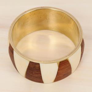 Conjunto de brazaletes de latón con incrustaciones de hueso hechos a mano, brazalete tradicional de moda india - Product Image 3