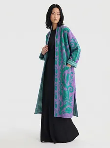 Elegante Chaqueta Larga de Terciopelo Bordado Morado con Diseño Floral Verde, Estilo Bohemio, Manga Larga, Ropa de Abrigo para Invierno - Product Image 4