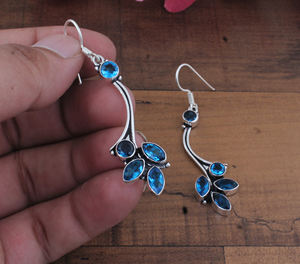 Boucles d'oreilles pendantes vintage en argent sterling 925 avec topaze bleue, pierre précieuse naturelle, style antique, luxe, mariage, bijoux fins, vente en gros - Product Image 1