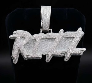 จี้ฮิปฮอปแบบกำหนดเอง RCK Global ประดับเพชร VVS1 มอยส์ซาไนต์ เงินแท้ 925  แบบ Iced Out  เพชรสั่งทำได้  สำหรับทั้งชายและหญิง - Product Image 1