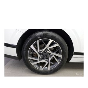 Hyundai Grandeur 2023, 3.5 LPG, 2WD, Automático, con Cámara Trasera, Estándar de Emisiones Euro V, Asientos de Cuero, Volante a la Izquierda - Product Image 5