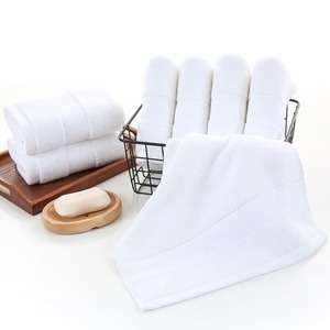 Serviette de bain de luxe 100% coton blanc 550 GSM, très absorbante, douce, durable, pour hôtel, spa, resort, disponible en promotion - Product Image 6
