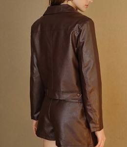 Veste en cuir PU courte en gros, veste de mode streetwear personnalisée, veste élégante à col pour femme en gros - Product Image 2