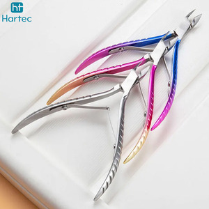 Juego de cortaúñas y cortacutículas con mango trenzado de colores modernos, profesionales, afilados, de acero inoxidable, para cortar la piel muerta. - Product Image 2