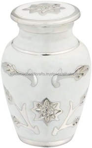 Decorative Pet Memorial <b>Urns</b> Funeral Pet Keepsake <b>Urns</b> Burial <b>Urns</b> With High Quality at Low Price - Product Image 5