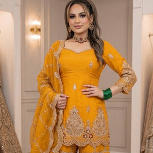 Conjunto de Sharara con Top de Tela Gruesa y Bordado de Lentejuelas de 5mm, Completamente Cosido, con Dupatta, Precio al por Mayor por Royal Export - Product Image 2