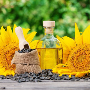 Huile de tournesol raffinée, huile comestible de qualité supérieure, saveur légère, couleur dorée, approvisionnement en vrac pour la transformation alimentaire et la cuisine - Product Image 5