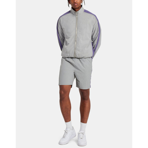 Ensemble survêtement personnalisé avec logo, veste légère en polyester à blocs de couleur brodés et short, ensemble coupe-vent en nylon élastique - Product Image 2