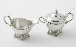 Ensemble de pots à sucre et à crème vintage en argent plaqué, forme ovale, finition brillante, résistant à la rouille, vaisselle en métal - Product Image 3