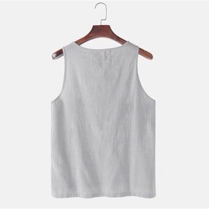 Débardeur pour homme, vêtements de sport haut de gamme, conçus pour la flexibilité, le confort et des performances élégantes. Fabriqué à l'usine Dhaka RMG. - Product Image 2