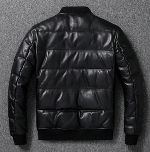Chaqueta de Invierno para Hombre con Capucha y Bloques de Color, Cuello Alto, Cierre de Cremallera, Cortavientos, Ajuste Holgado Informal, Relleno de Poliéster - Product Image 6