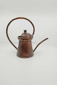 เหยือกรดน้ำโลหะเคลือบผงสีขาวพร้อมด้ามไม้เหมาะสำหรับการจัดหาและดูแลพืชในสวนระดับพรีเมียม - Product Image 5