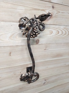 Manija de hierro forjado para puerta de estilo clásico, con motivos de pájaros y enredaderas. - Product Image 3