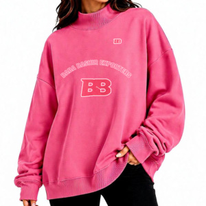 เสื้อสตรีโอเวอร์ไซส์สีชมพู ผ้าคอตตอนผสม พิมพ์ลายตัวอักษร BBE แบบรีดร้อน คอเต่า แขนยาว ผ้าฟลีซกันยับด้านหน้า สไตล์สตรีทแวร์ - Product Image 1