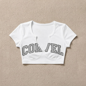 T-shirt court pour femme à col plongeant en V profond, imprimé graphique personnalisé, manches courtes, coupe premium, style printemps-été, idéal pour les soirées - Product Image 3