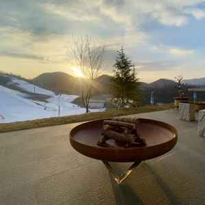 Moderna Brasera de Acero Corten para Exteriores, Brasero para Leña, Brasero Decorativo para Patio, Jardín y Terraza - Product Image 1