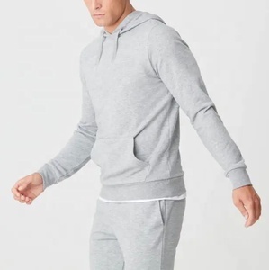 Survêtement gris personnalisé pour homme, pantalon de jogging à poignets élastiques, poches zippées, pantalon de sport respirant en coton pour la gym et le fitness - Product Image 3