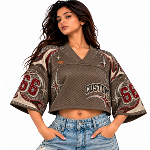 Maillot court en maille marron Y2K pour femme avec strass, col en V, manches courtes oversize, motif graphique numéro et étoiles, tenue d'équipe personnalisée - Product Image 1