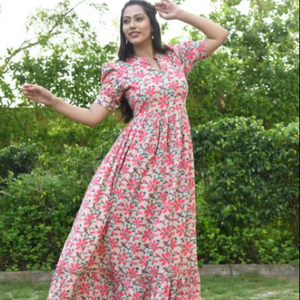 Robes longues maxi décontractées en coton à col en V et dentelle ajourée, nouveau design populaire, élégantes pour femmes, été 2026, meilleur prix - Product Image 1