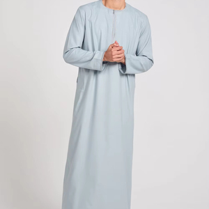 Thobes pour hommes musulmans, vente en gros OEM, thobes islamiques en coton personnalisés, vêtements longs de style saoudien pour hommes - Product Image 5