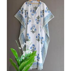 Kaftan Kimono d'été pour femme en coton à motifs imprimés, manches courtes, idéal comme tenue de plage, de détente ou robe de soirée, parfait à porter avec un maillot de bain - Product Image 4