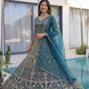 Ramdev Trading – Vêtements ethniques traditionnels pour femmes (Lehenga Choli) – Tenues de fête en matériaux recyclés – Fournisseur en gros Inde Pakistan – Vente en gros - Product Image 1