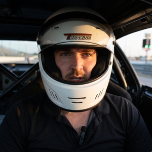 Casco de Carreras Integral Nuevo HE-02 de TBRACING, Fabricado por OEM ODM, para Pilotos Profesionales, FIA 8859 2024 Snell SA2025, Material Compuesto - Product Image 1