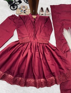 Costume Anarkali traditionnel tendance pour filles avec dentelle, pour mariage et fêtes, provenant d'un fournisseur indien - Product Image 2