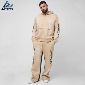 Conjunto Deportivo Personalizado para Hombre, Sudadera con Capucha Beige Deslavada, Pantalones Deportivos Anchos con Estampado Tribal, 2 Piezas - Product Image 2