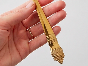Ensemble de couverts élégants en or, 4 pièces (couteau, fourchette, cuillère), résistant à la rouille, compatible lave-vaisselle, pour mariage. - Product Image 2