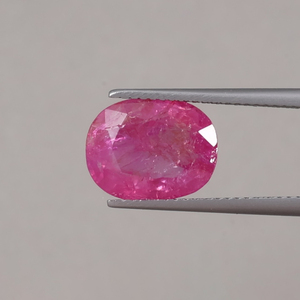 Venta al por Mayor de Rubí Natural Rosa, Gema Suelta de 5.71 Quilates, Corte Cojín Grado AAA de 12x9.5mm, Certificado IGI, para Joyería - Product Image 1