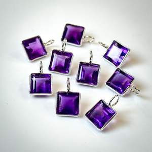 Colgante de Amatista Natural Cuadrada con Corte Princesa, Plata de Ley 925, Joyería Hecha a Mano, Elegante Amatista al por Mayor - Product Image 2