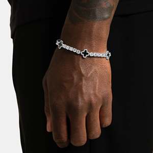 Bracelet tennis de luxe en moissanite Black Clover, argent sterling 925, moissanite VVS, bracelet inspiré des créateurs - Product Image 1