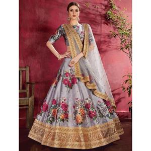 Vêtement de mariage en soie Banglori à imprimé floral gris Lehenga Choli - Product Image 5