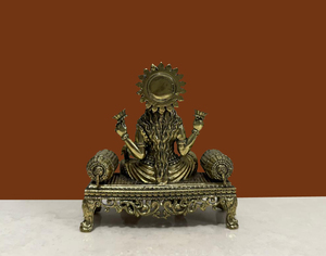 Statue de Lakshmi en laiton Nirmala Handicrafts, design traditionnel, moulage à la cire, pour la décoration de table de temple domestique - Product Image 4