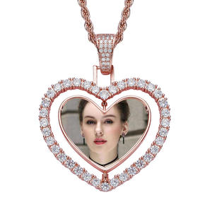 Collar de Hip Hop con Colgante Giratorio de Doble Corazón con Foto, Chapado en Oro, con Moissanita y Diseño Iced Out Personalizado - Product Image 2